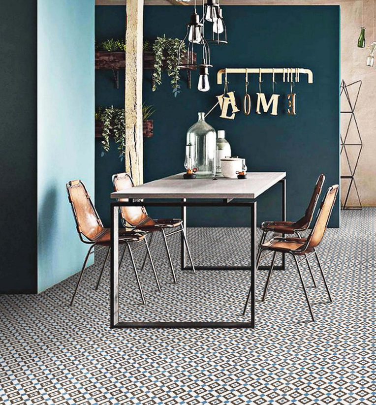 Vintage Bloom Checker