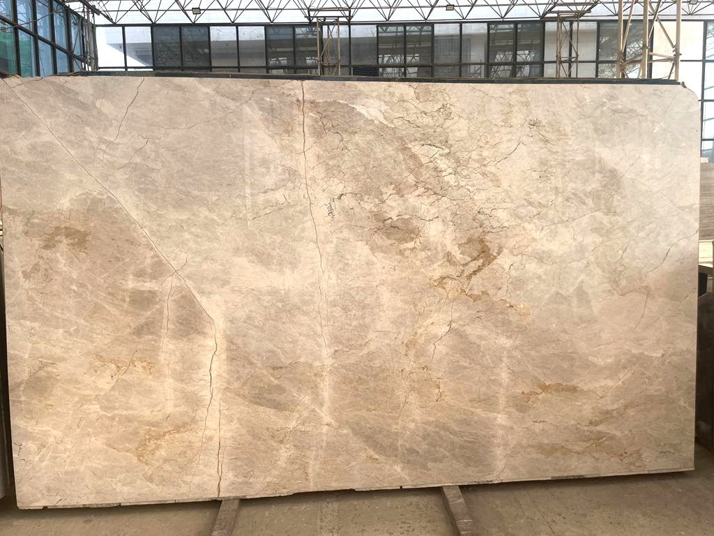Symphony Gold (Lot No.307)